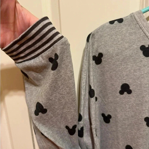 Disney Grey Black Drawstring Waist Mickey Mouse Long Sleeve Top Sz XL - Picture 3 of 7